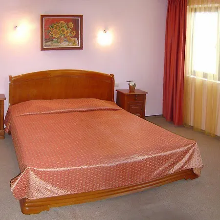 Estreya Palace Άγιος Κωνσταντίνος και Ελένη