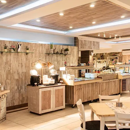 Estreya Palace 4* Άγιος Κωνσταντίνος και Ελένη