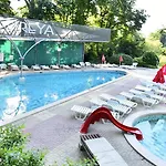 Ξενοδοχείο Estreya Palace 4*