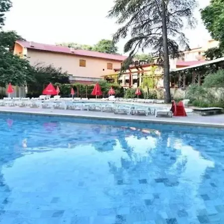 Estreya Palace Otel 4*