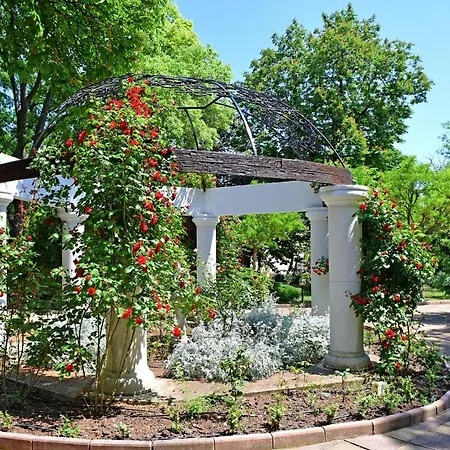 Hotel Estreya Palace 4*