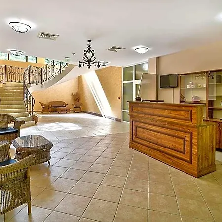 Hotel Estreya Palace