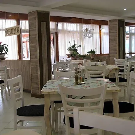 Estreya Palace Hotel