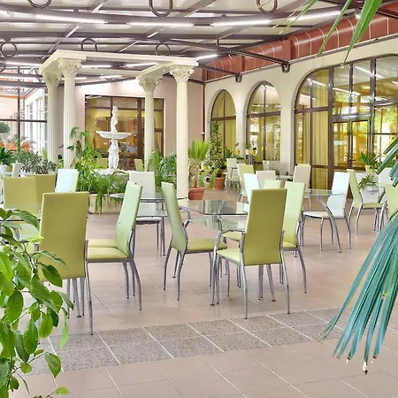 Estreya Palace Aziz Konstantin ve Elena