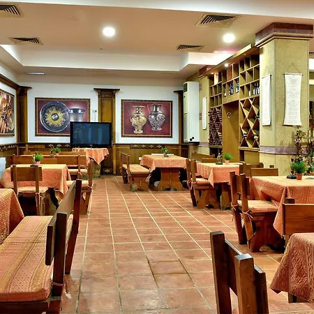 Estreya Palace Aziz Konstantin ve Elena
