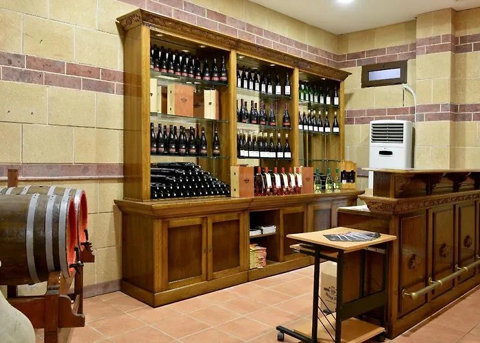 Estreya Palace فندق 4*