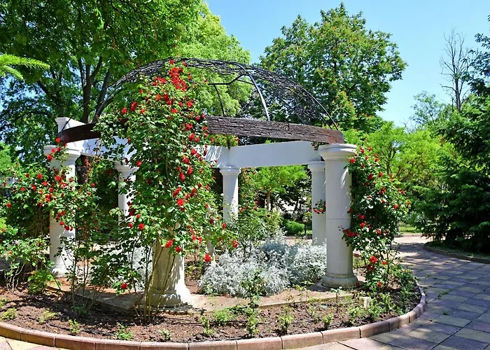 Hotel Estreya Palace 4*