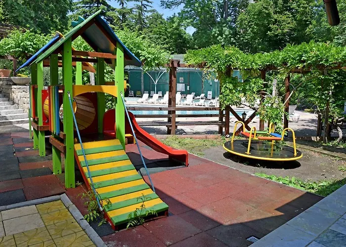 Estreya Palace سينتس قسطنطين وهيلينا