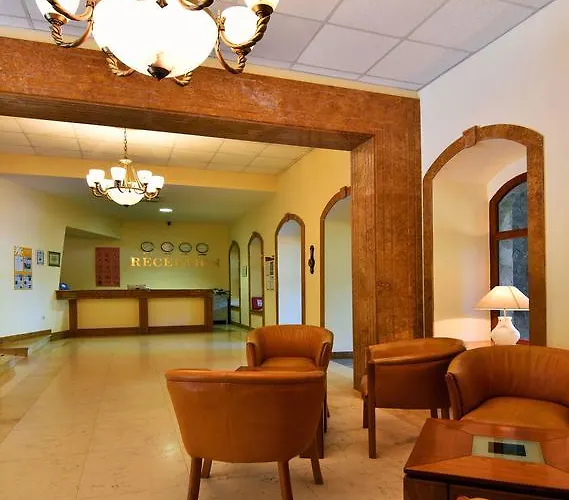 Hotel Estreya Palace 4*