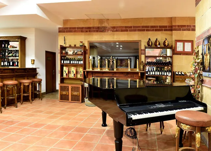 Hotel Estreya Palace